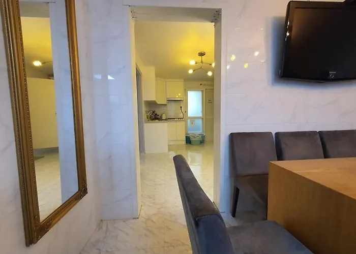 Apartment Y Seoul