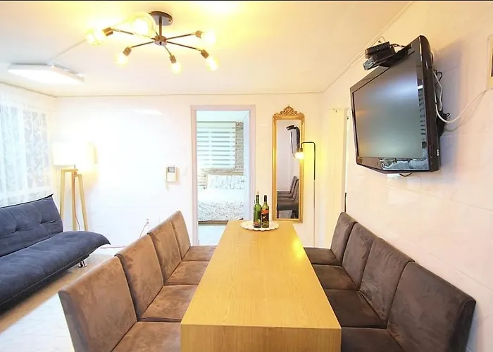 Apartment Y *
