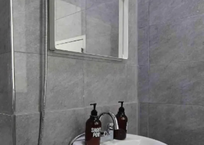 Apartment Y *