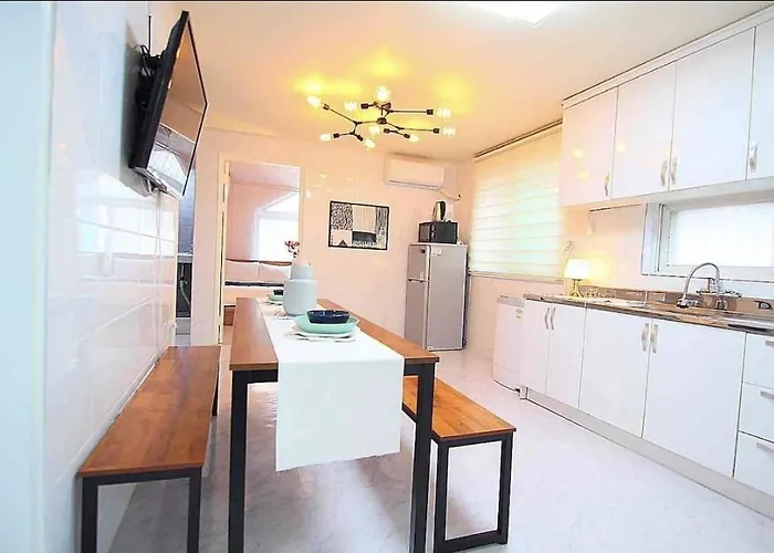 Apartment Y Seoul