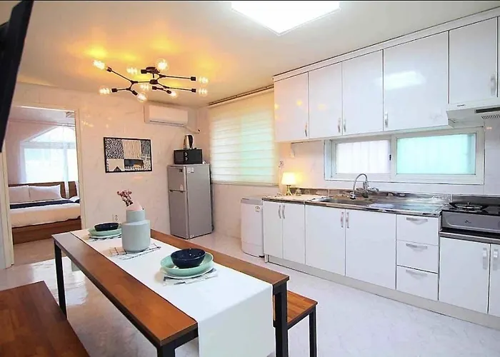 Apartment Y Seoul